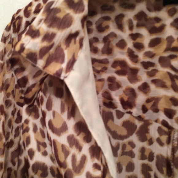 BCBG ANIMAL PRINT BOW BLOUSE, sheer chiffon - Picture 3 of 8